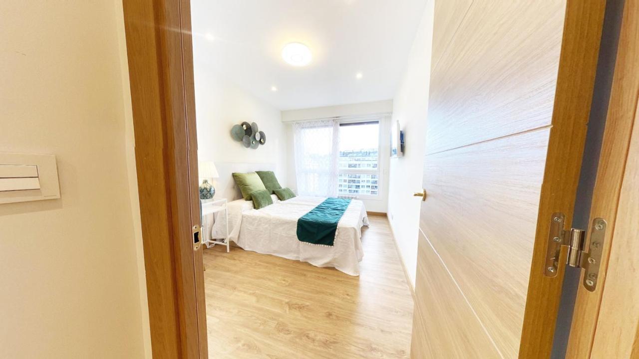 Paradise Luxurious Flat, Free Parking, 3 Double Rooms, Terrace, Jacuzzi, Fully Renovated San Sebastián Zewnętrze zdjęcie